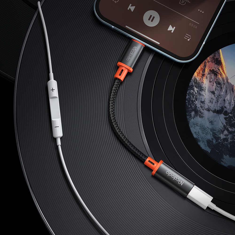 USB-C to Lightning Data and Charging Adapter McDodo CA-1440, Black